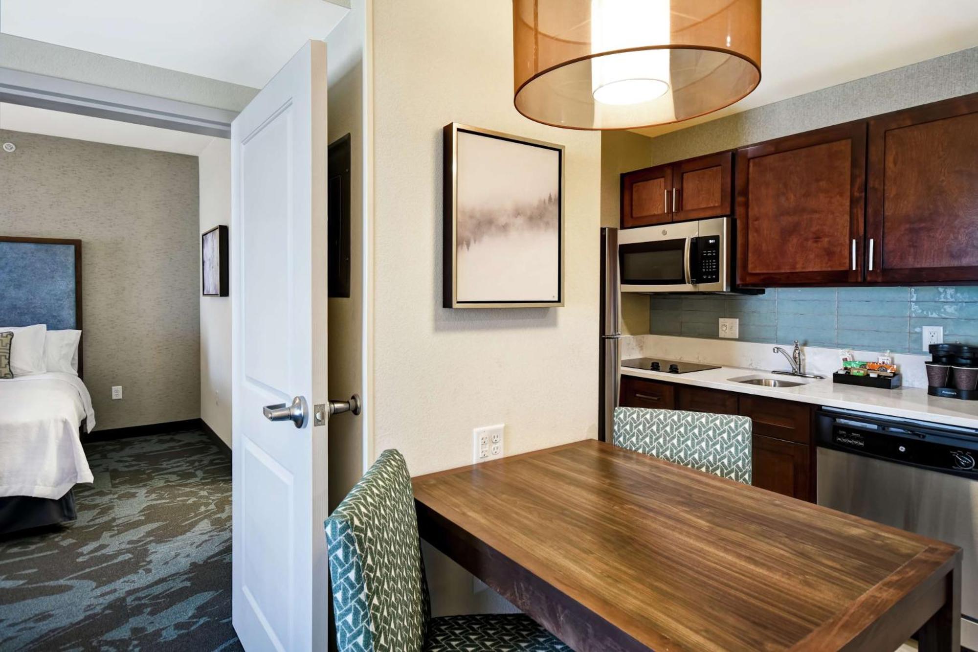 Homewood Suites By Hilton Salt Lake City Airport Экстерьер фото